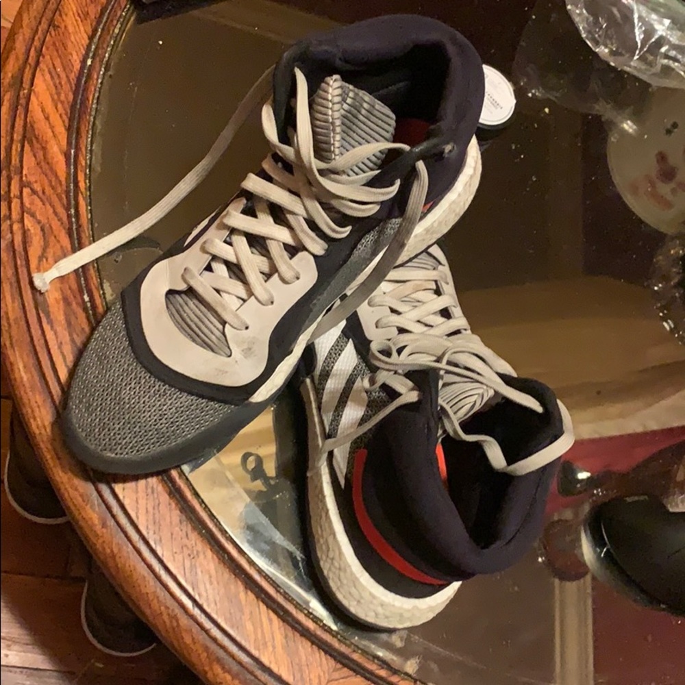 Size 14 Adidas men’s shoe